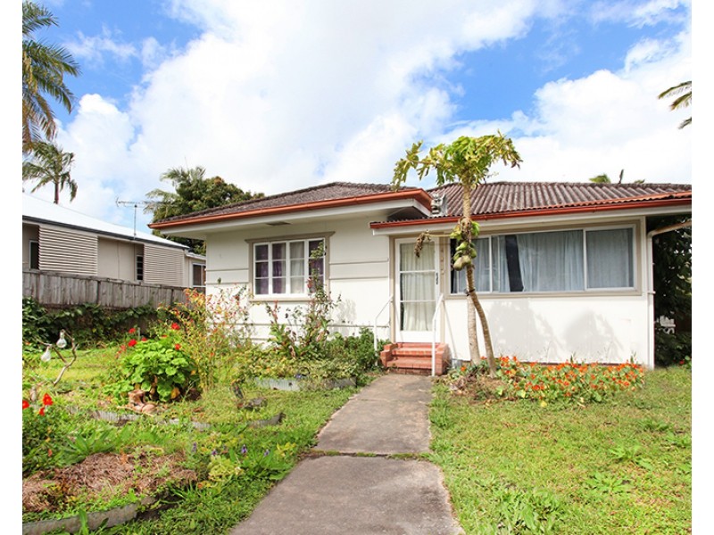 4 Oxleigh Crescent, Nambour QLD 4560