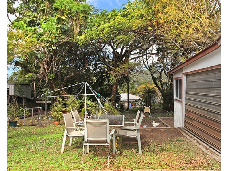 4 Oxleigh Crescent, Nambour QLD 4560