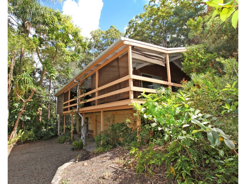 16 Campbell Close, Nambour QLD 4560