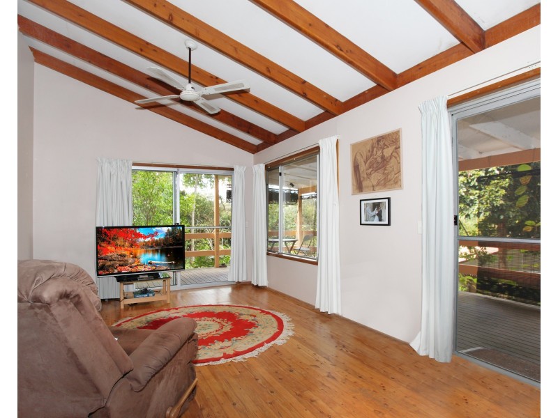 16 Campbell Close, Nambour QLD 4560