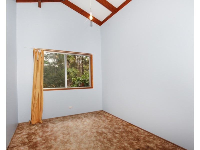 16 Campbell Close, Nambour QLD 4560