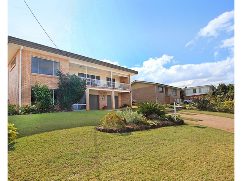 5 Bambaroo Close, Nambour QLD 4560