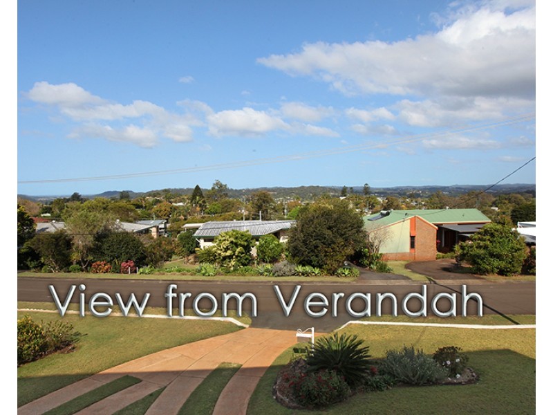 5 Bambaroo Close, Nambour QLD 4560