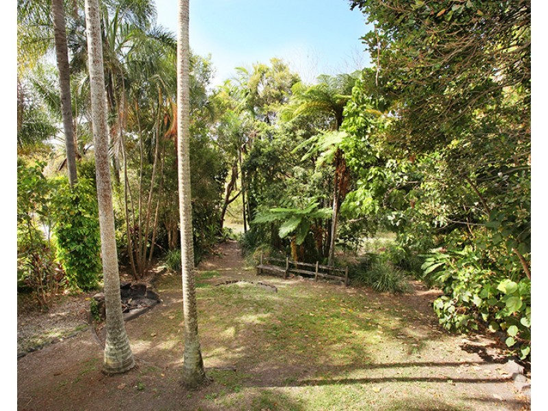 24 Fairmeadow Road, Nambour QLD 4560