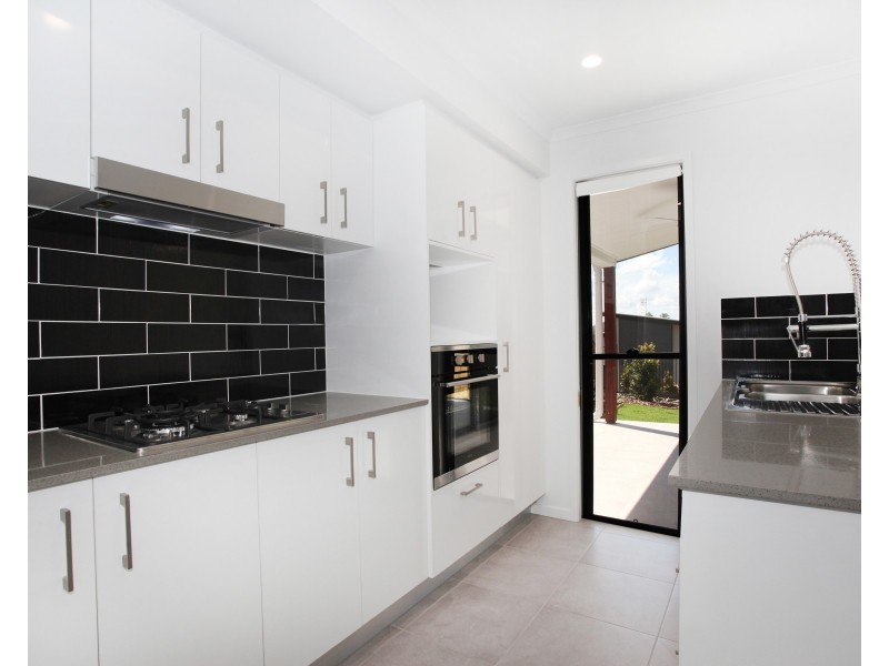 4 Northview Place, Woombye QLD 4559