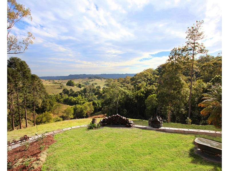 6 Thompson Road, Dulong QLD 4560