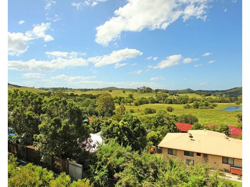 16 Yvonne Street, Highworth QLD 4560