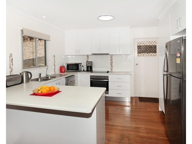 16 Yvonne Street, Highworth QLD 4560