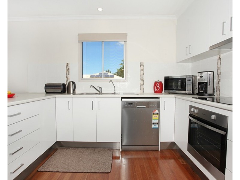 16 Yvonne Street, Highworth QLD 4560