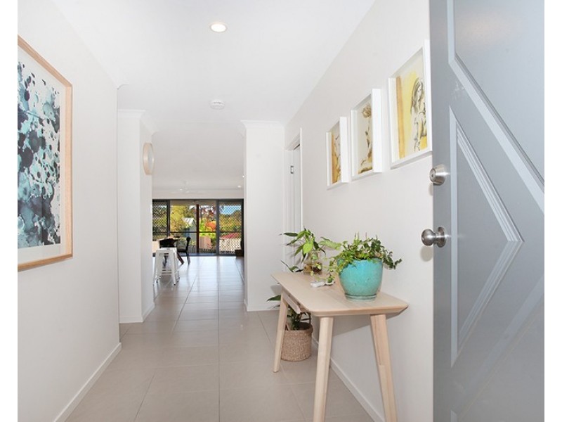 7 Bowerbird Avenue, Burnside QLD 4560