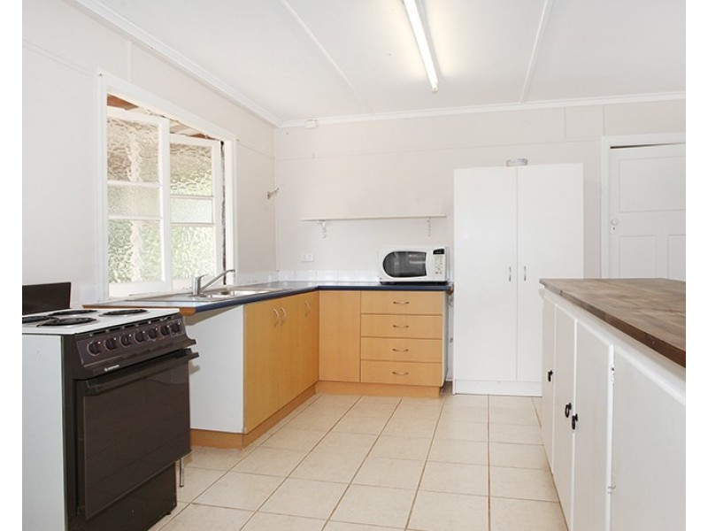 44 Aspland Street, Nambour QLD 4560