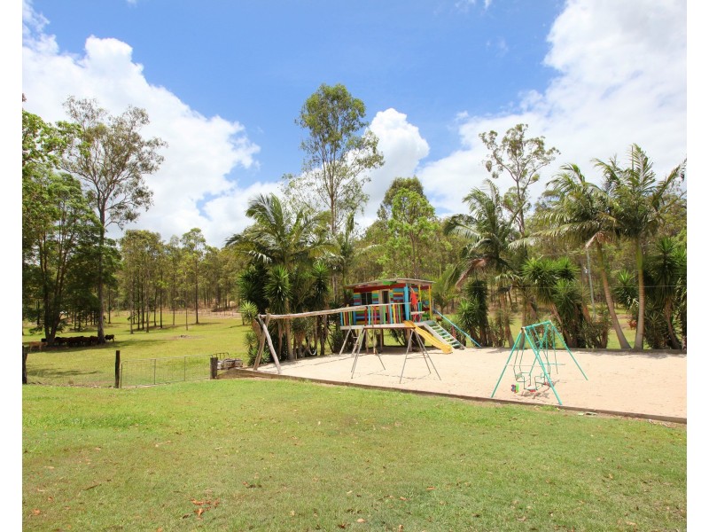 220 Ballard Road, Imbil QLD 4570