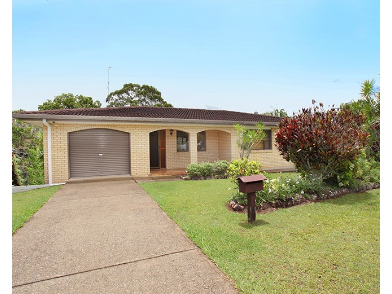 3 Canmaroo Avenue, Nambour QLD 4560