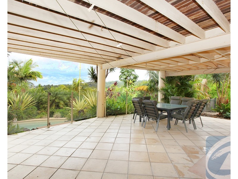 8 Golf Links Road, Buderim QLD 4556