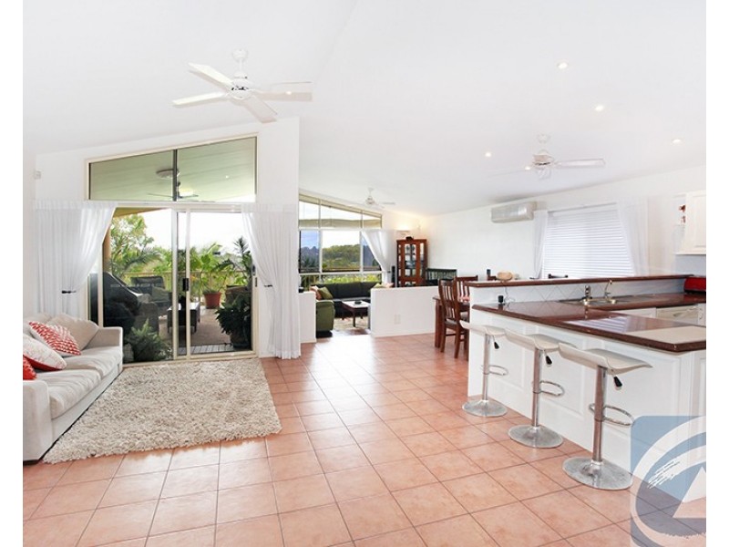 8 Golf Links Road, Buderim QLD 4556