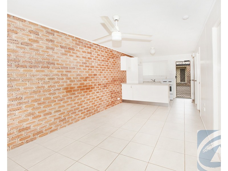 2/2 Sunhaven Court, Nambour QLD 4560