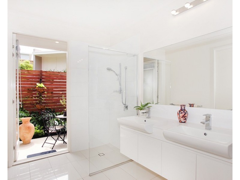 12 Whistler Way, Pomona QLD 4568