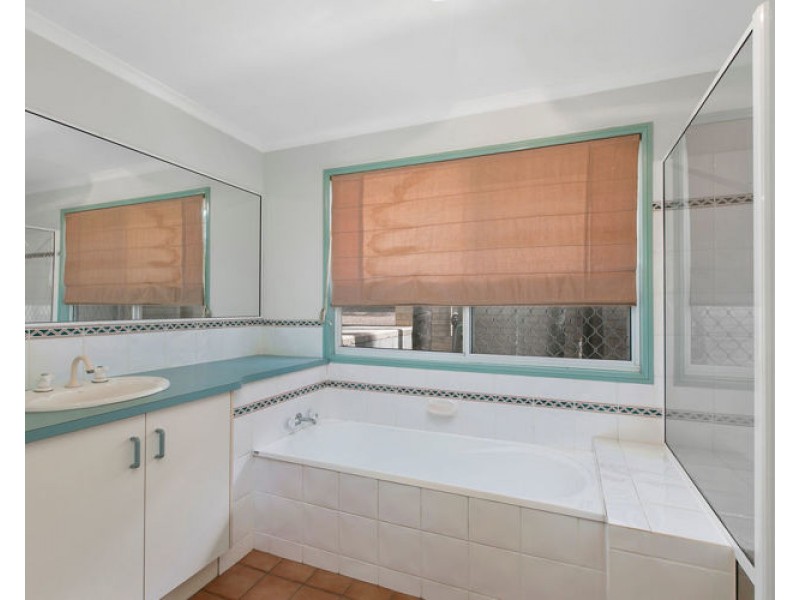 6 Coral Court, Nambour QLD 4560