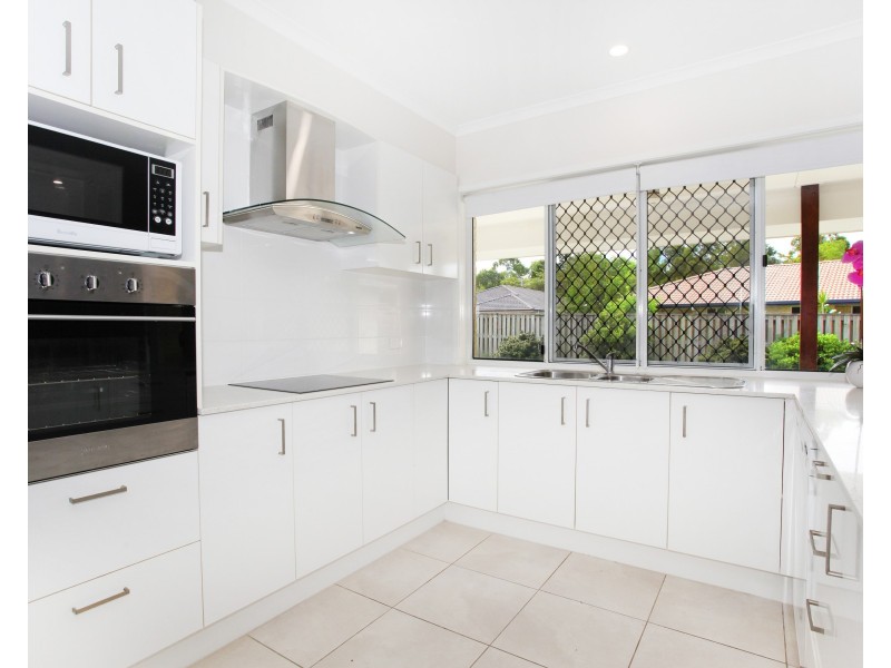 3 Griffin Place, Coes Creek QLD 4560