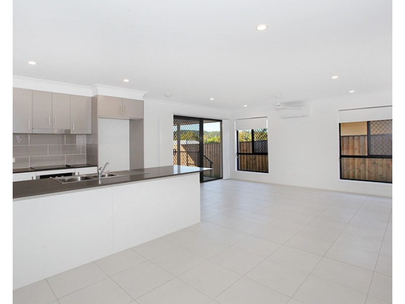 1/54 Creekside Circuit, Nambour QLD 4560