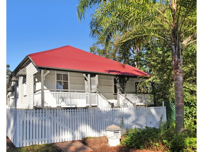 11 Hocking Street, Nambour QLD 4560