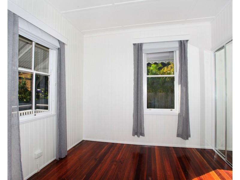 11 Hocking Street, Nambour QLD 4560