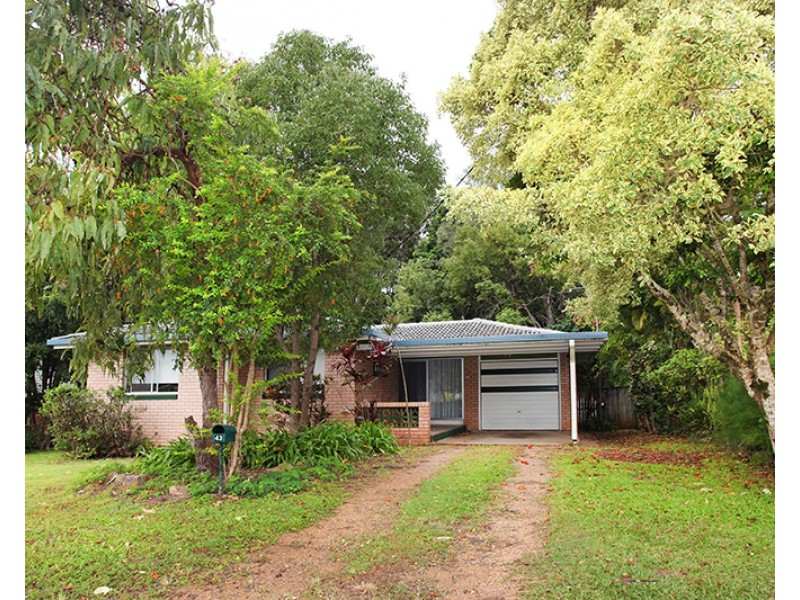 43 Hillcrest Avenue, Nambour QLD 4560