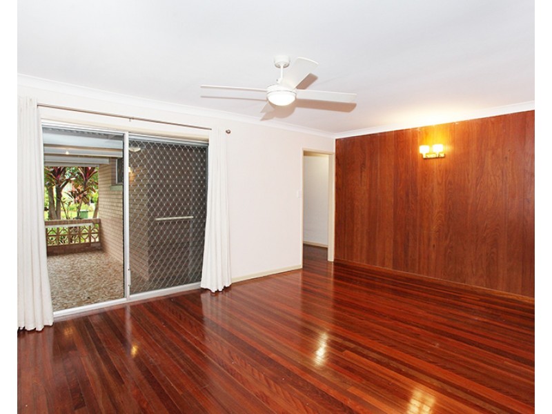 43 Hillcrest Avenue, Nambour QLD 4560