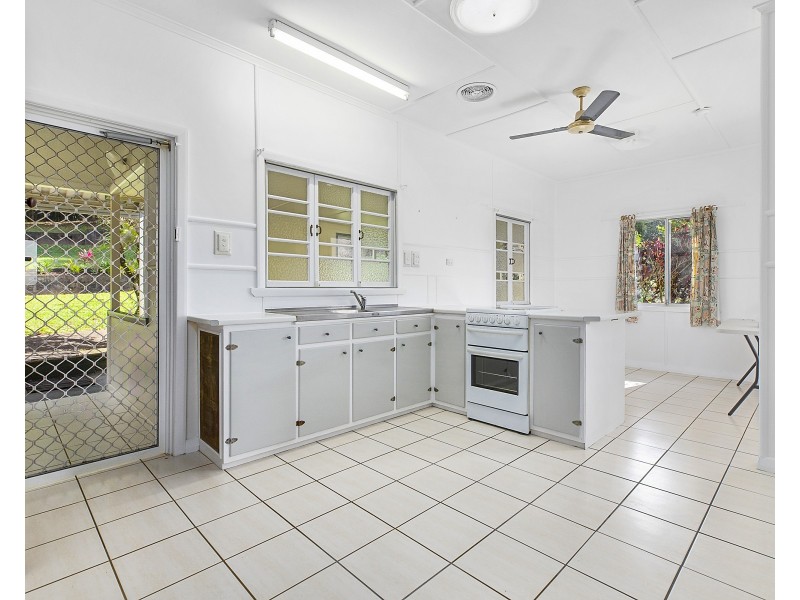 2 Mayfield Street, Nambour QLD 4560