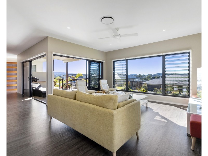 5 Northview Place, Woombye QLD 4559