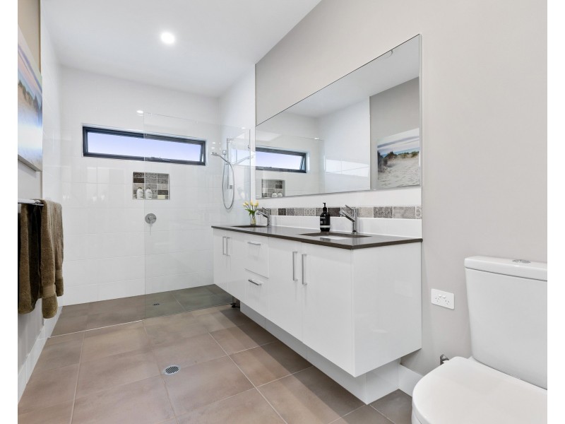 5 Northview Place, Woombye QLD 4559