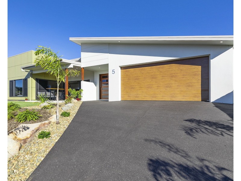 5 Northview Place, Woombye QLD 4559