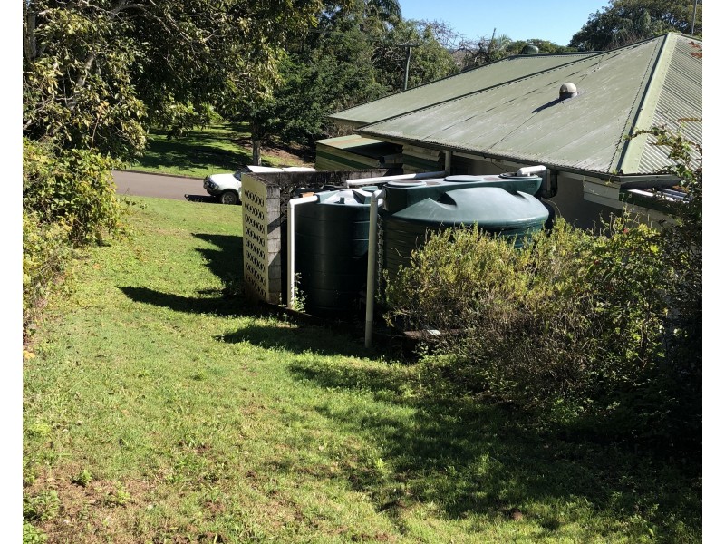 4 Bundarra St, Nambour QLD 4560