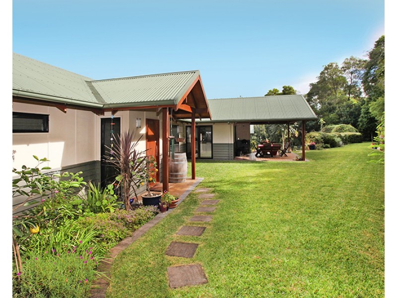 27 Ocean Vista Drive, Maroochy River QLD 4561