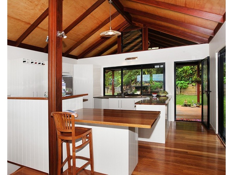 27 Ocean Vista Drive, Maroochy River QLD 4561