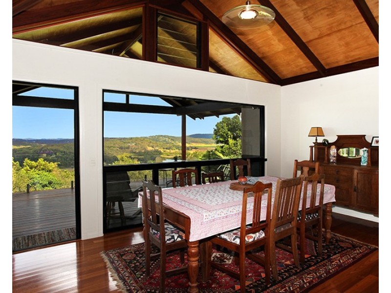 27 Ocean Vista Drive, Maroochy River QLD 4561