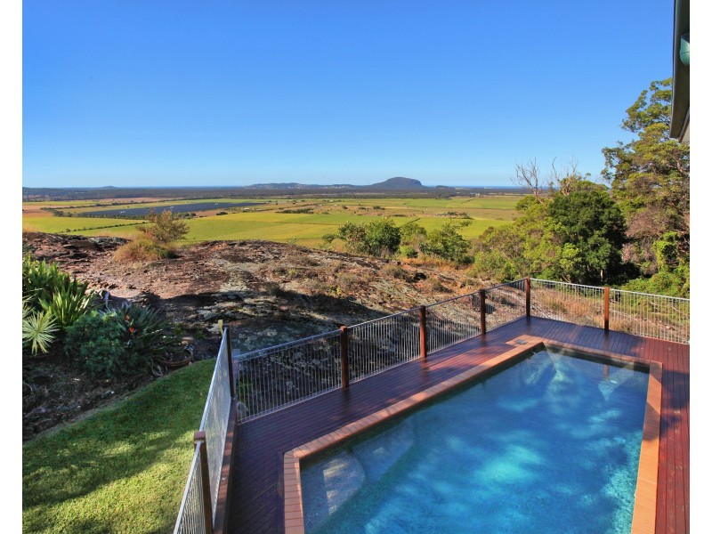 25 Ocean Vista Drive, Maroochy River QLD 4561