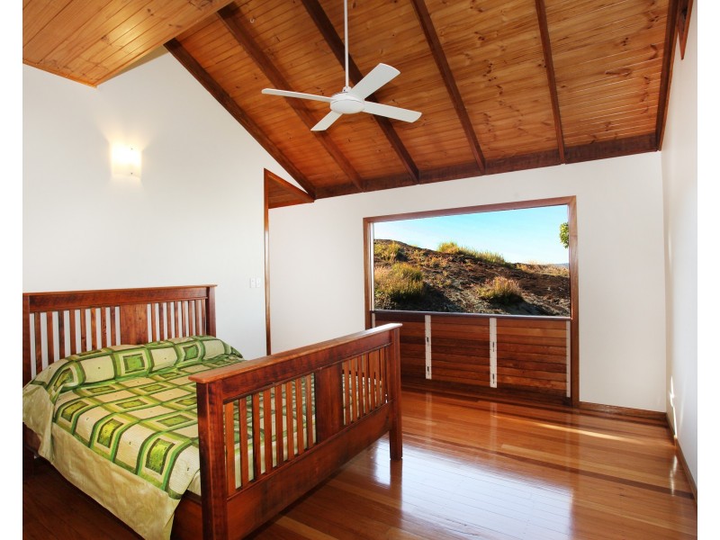 25 Ocean Vista Drive, Maroochy River QLD 4561