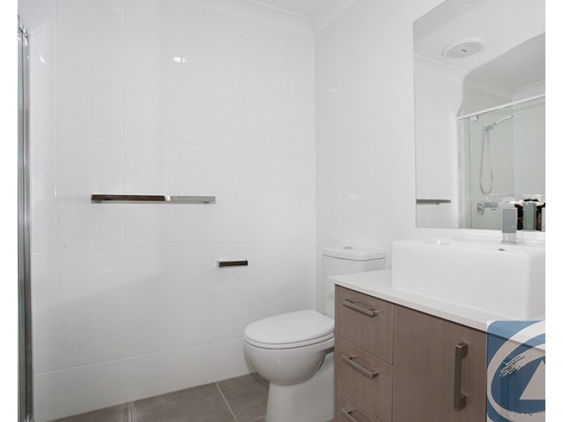 1/14 James Whalley Drive, Burnside QLD 4560