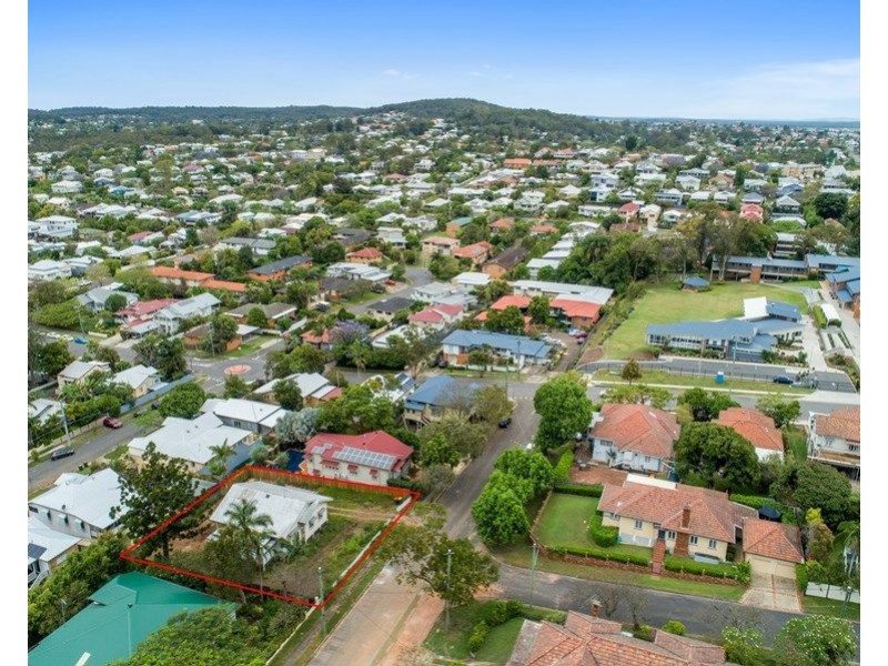 11 Dempsey Street, Annerley QLD 4103