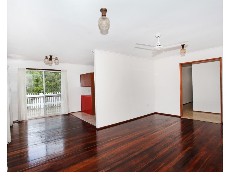83 Carter Road, Nambour QLD 4560