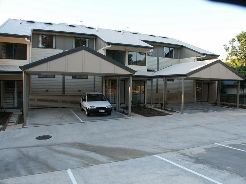 B/11 Arundell Avenue, Nambour QLD 4560