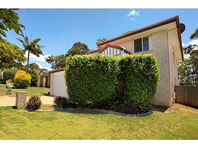 8 Esk Place, Kallangur QLD 4503