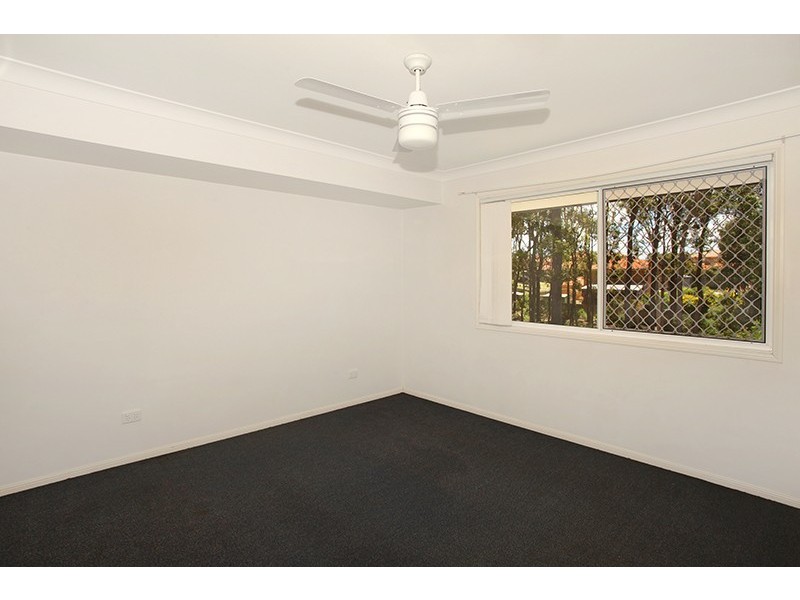 8 Esk Place, Kallangur QLD 4503