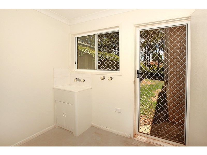 8 Esk Place, Kallangur QLD 4503