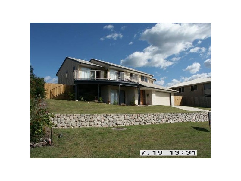 8 Dalzell Court, Nambour QLD 4560