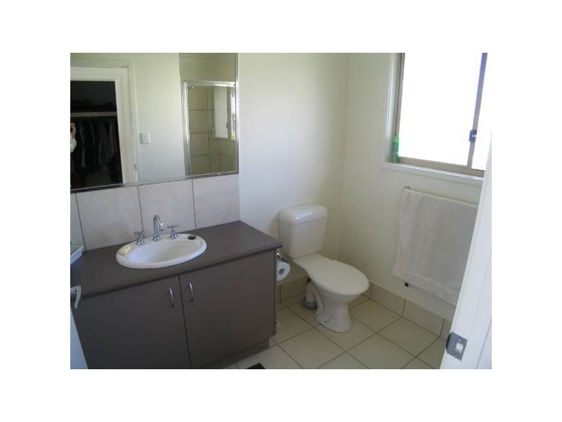 8 Dalzell Court, Nambour QLD 4560