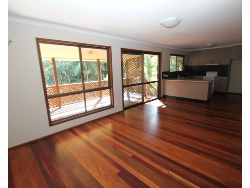 187 Panorama Drive, Nambour QLD 4560