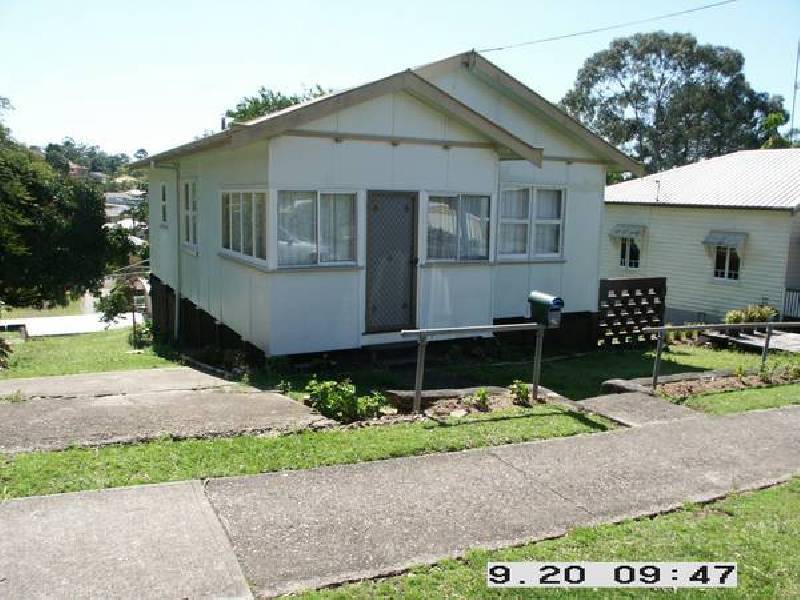 24 Hospital Road, Nambour QLD 4560