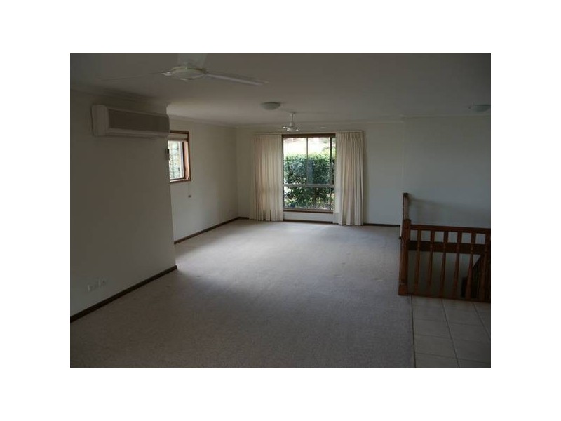 19 Chiltern Court, Nambour QLD 4560